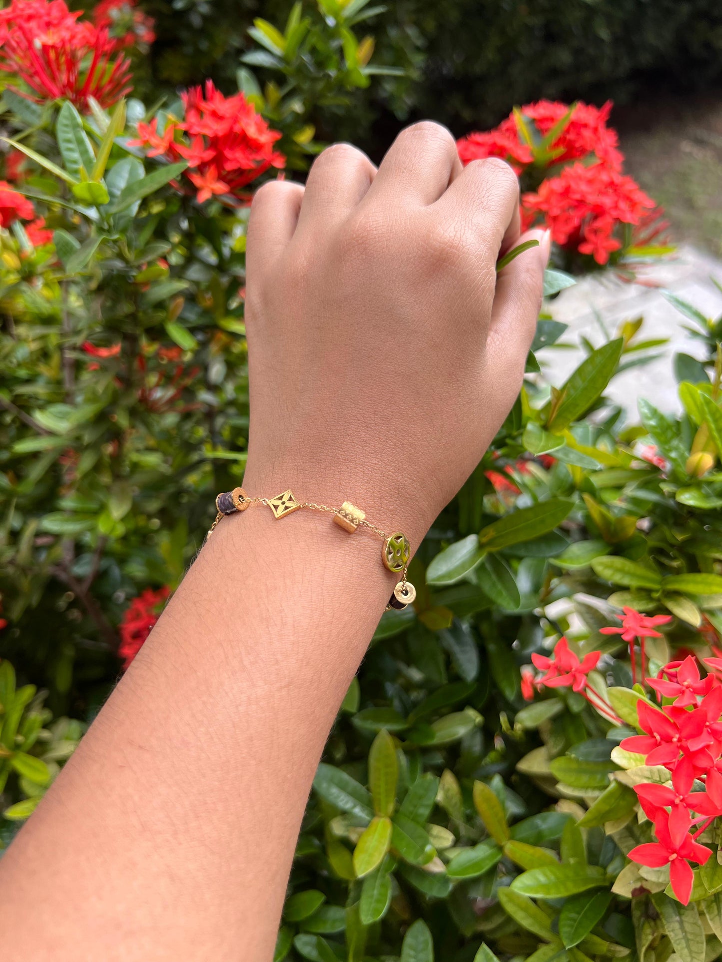 Pulsera LV Mujer